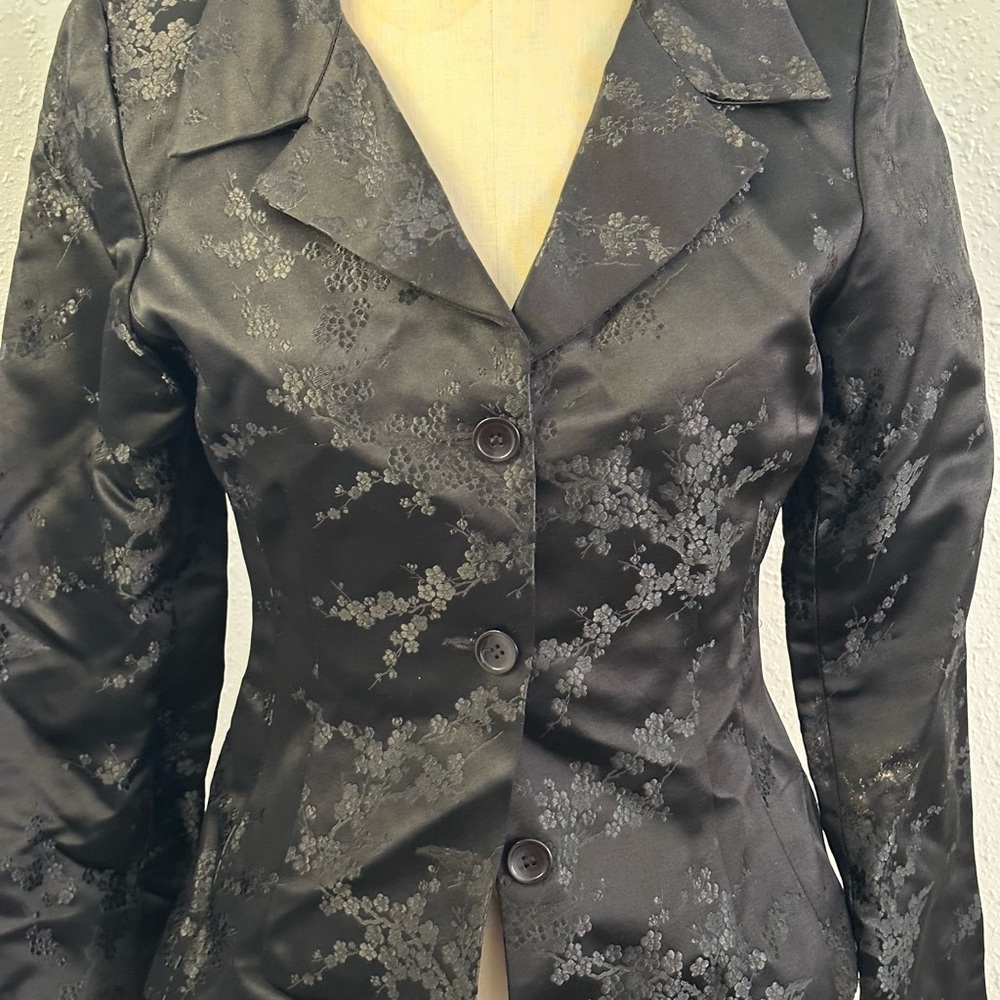 Carolina Herrera Black silk cinch waist evening jacket cherry blossom detail - Picture 9 of 9
